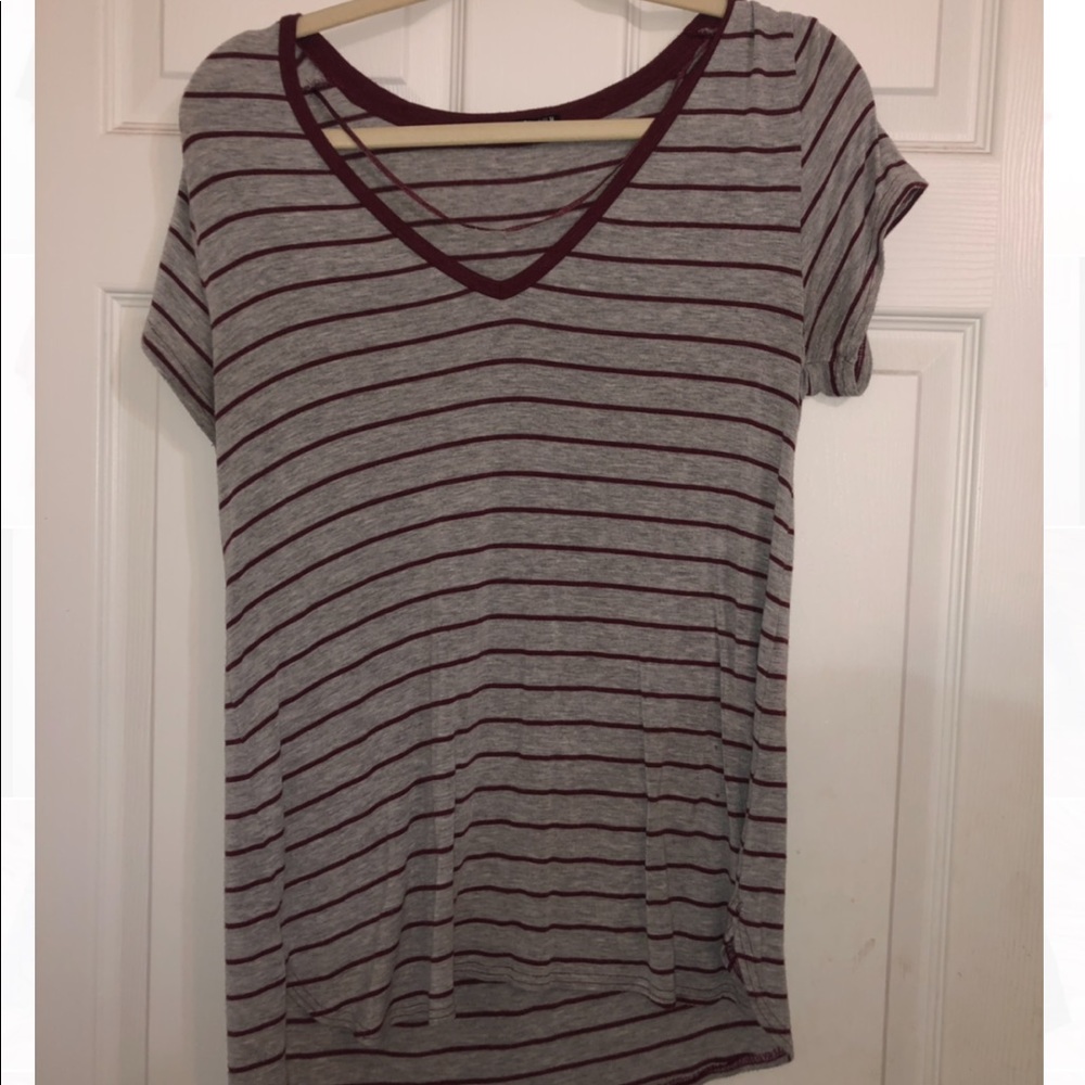Cotton On v neck
